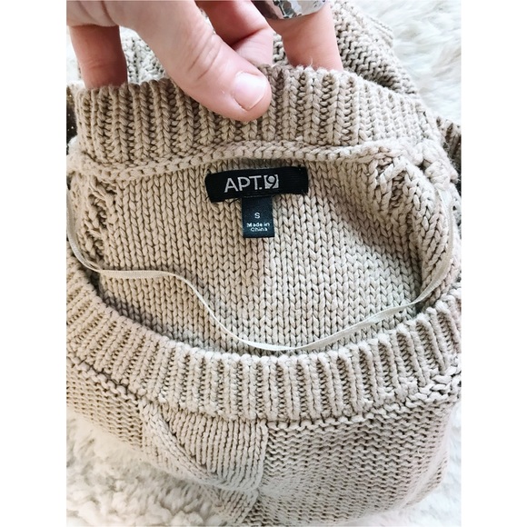 Moving sale GUC | Apt. 9 Small Beige Cardigan Sweater | Gorgeous Knit! - Picture 10 of 14